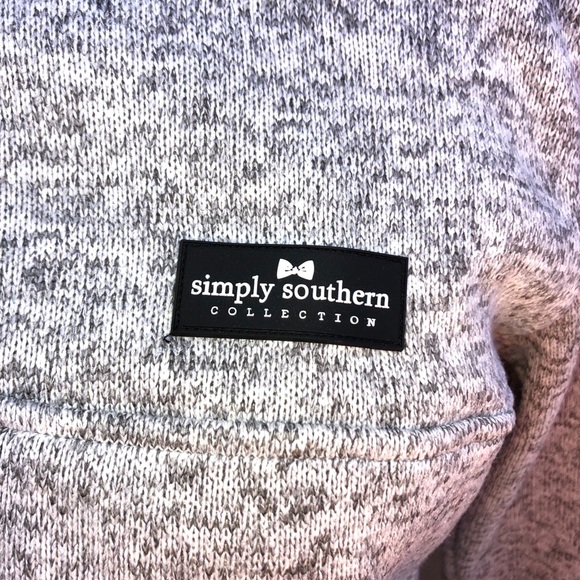 Simply Southern pullover with snaps. - Picture 6 of 7